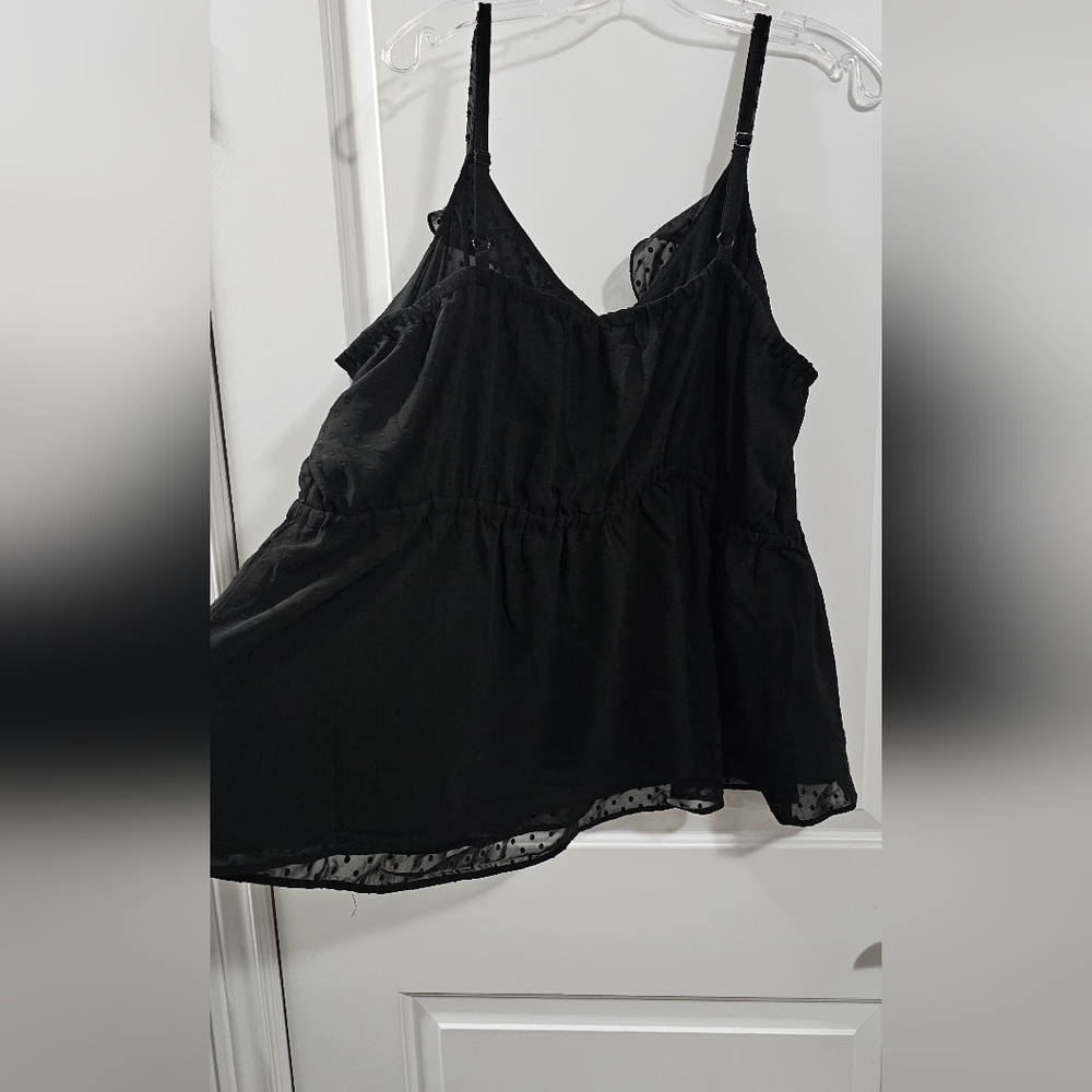 Torrid Black chiffon ruffle dot top 4x - Picture 4 of 8